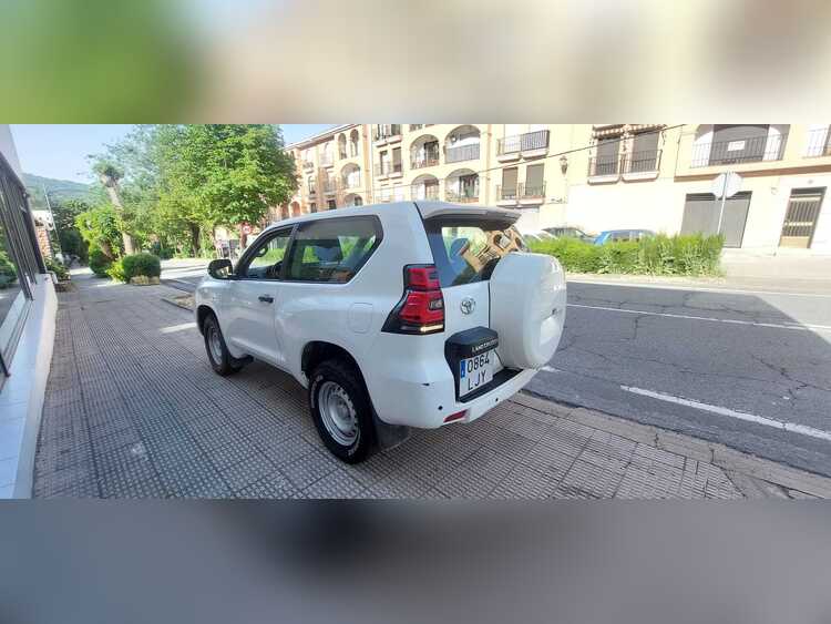 Toyota Land Cruiser 2.5 177CV foto 3